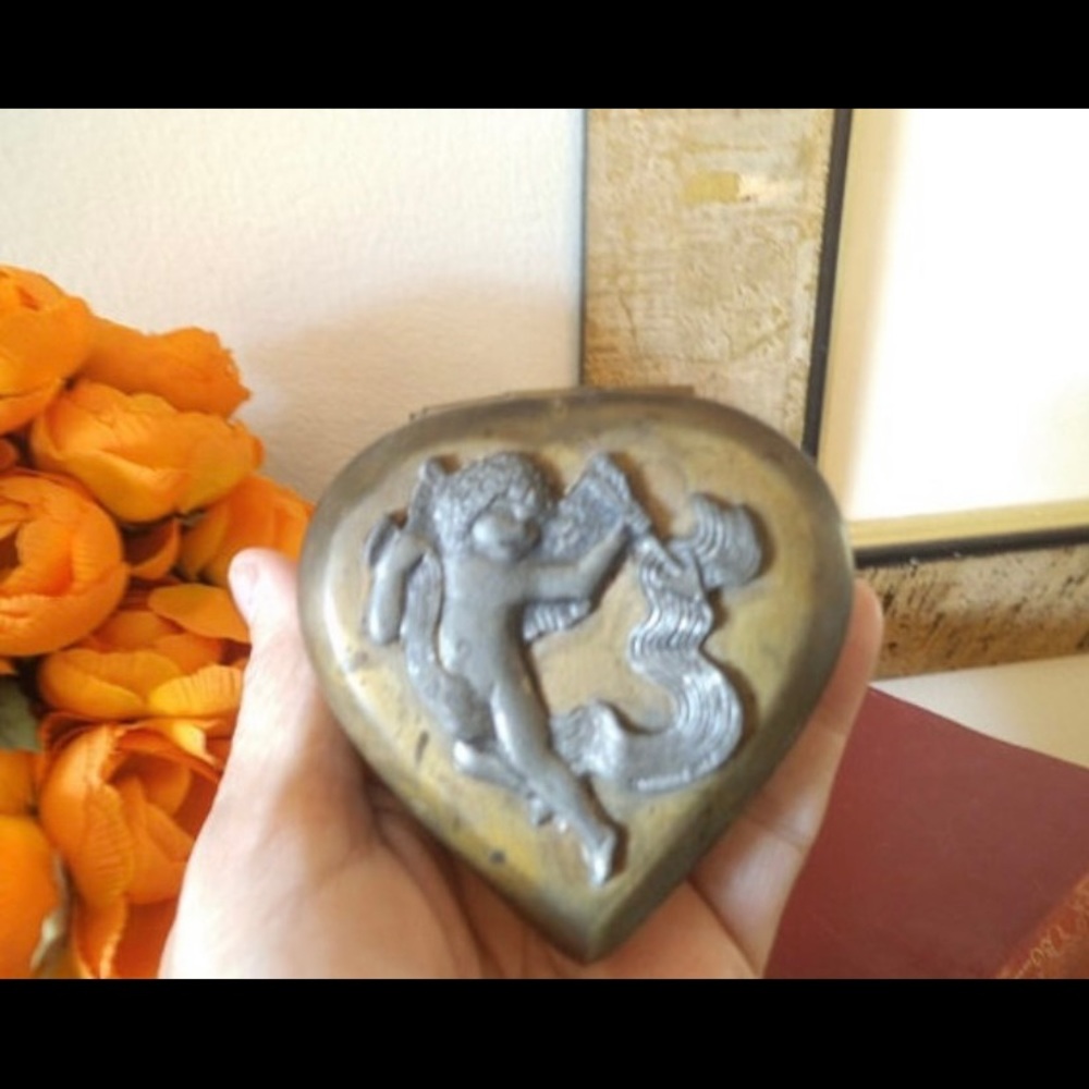 Vintage Angel Heart box Cupid Trinket Romantic Cottagecore Brass Ring Gift